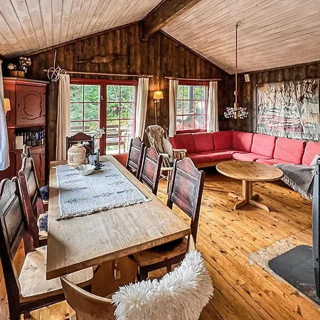 Semesterbostad 3 Bedroom Stunning In Svingvoll
