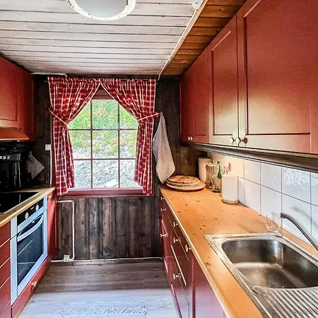 3 Bedroom Stunning In Semesterbostad