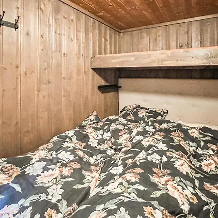 Semesterbostad 3 Bedroom Stunning In Svingvoll