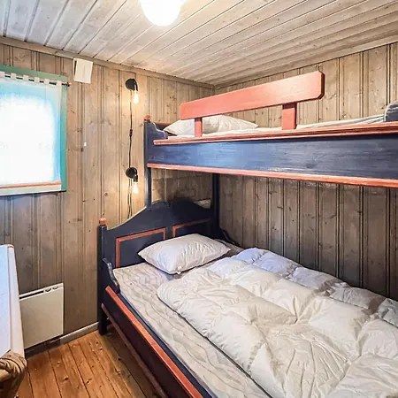 3 Bedroom Stunning In * Svingvoll